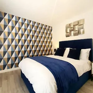 modern-1-bedroom-apartment-close-to-the-beach-with-parking.bournemouth-hotels.org/