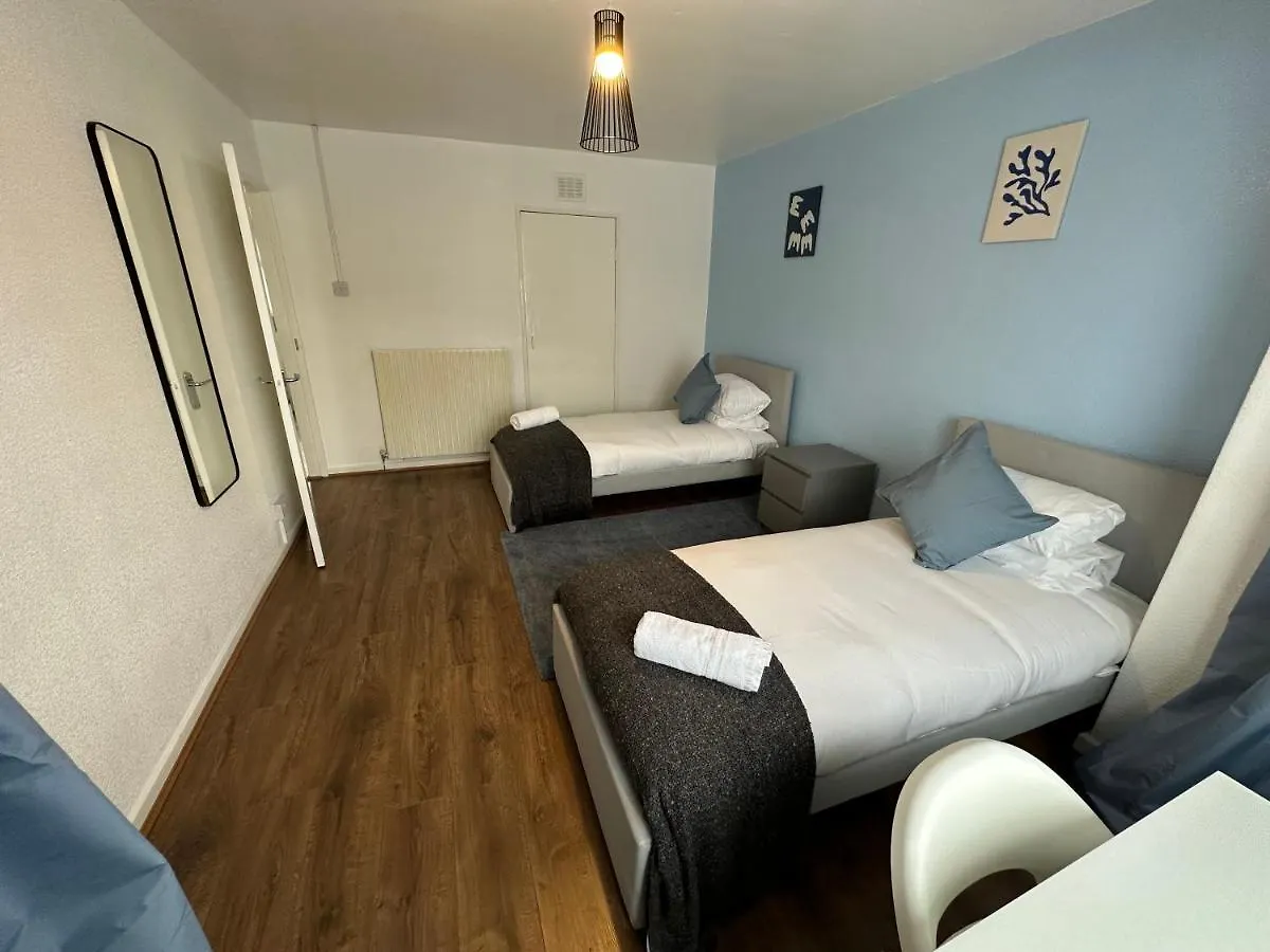 Holiday home Lovely Spacious 3 Bedrooms House Birmingham